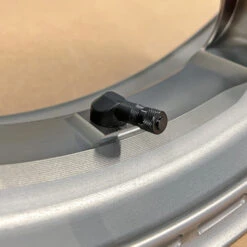 PVM Hinterradfelge 3V Design, M 1000 RR 10 PVM Hinterradfelge 3V Design, M 1000 RR -Rennsportteile Geschäft pvm valve 23890